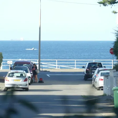 Oda ve Kahvaltı Les Quatre Vents 4*